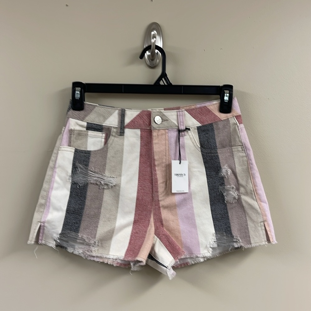 Forever 21 Striped Distressed Denim Shorts, NWT Size 27 - Picture 11 of 16